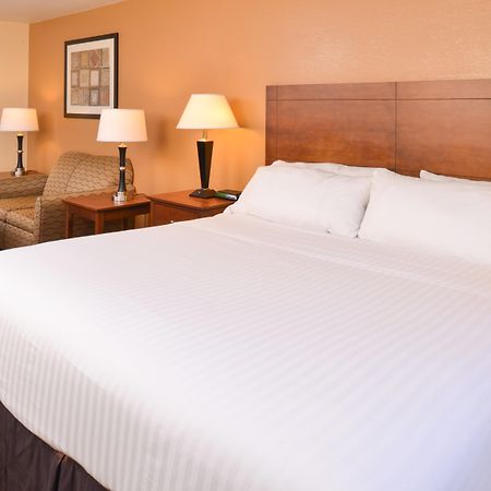 Holiday Inn Express Morgantown By Ihg Bagian luar foto