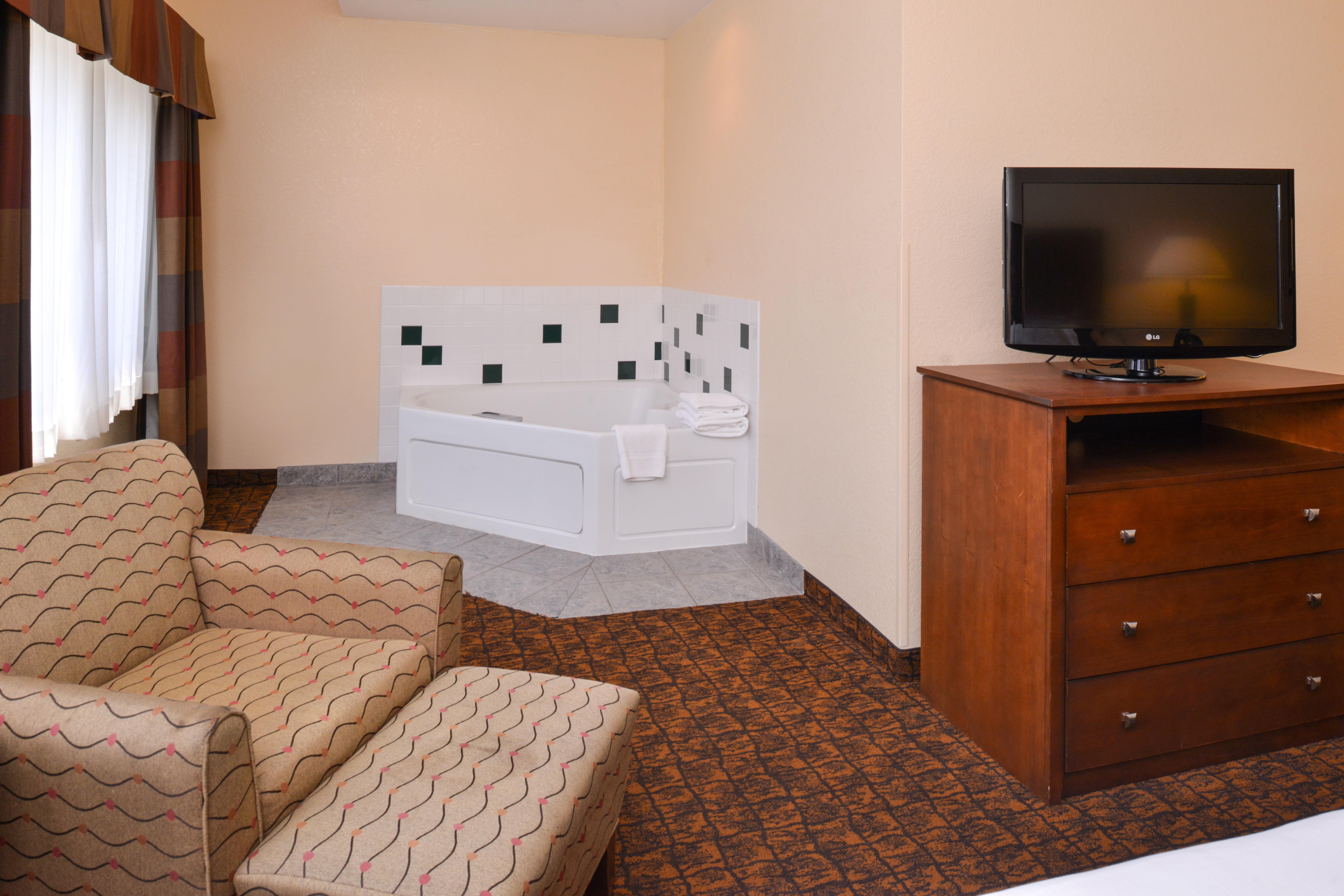 Holiday Inn Express Morgantown By Ihg Bagian luar foto