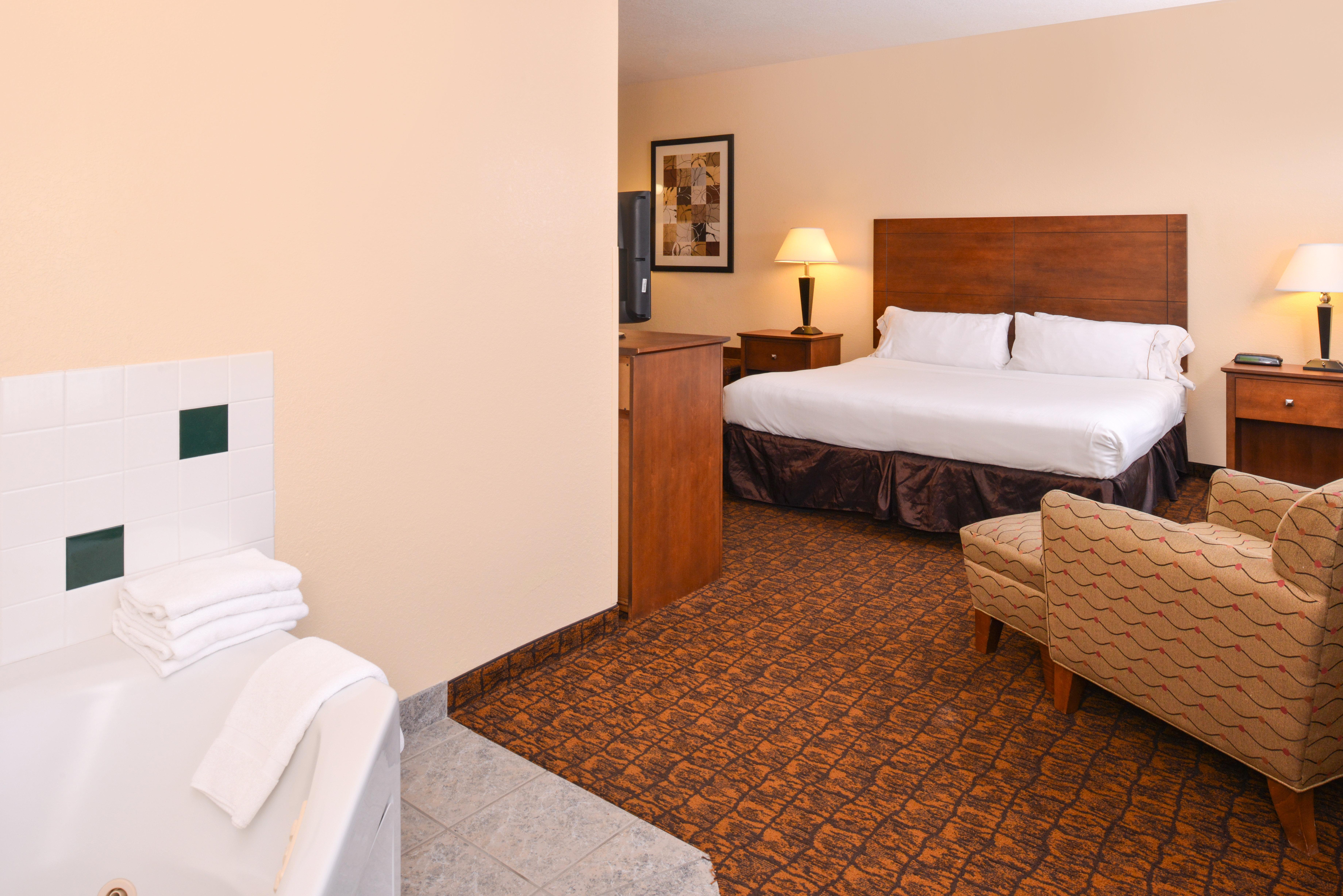 Holiday Inn Express Morgantown By Ihg Bagian luar foto