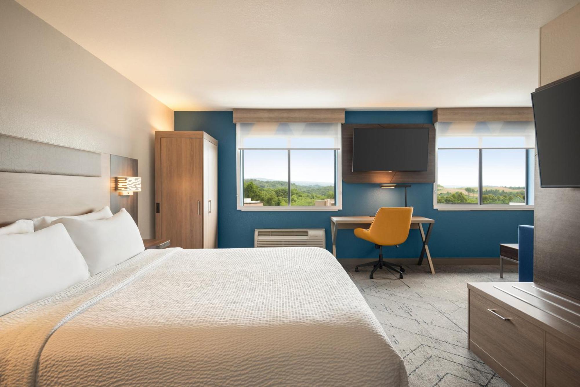 Holiday Inn Express Morgantown By Ihg Bagian luar foto