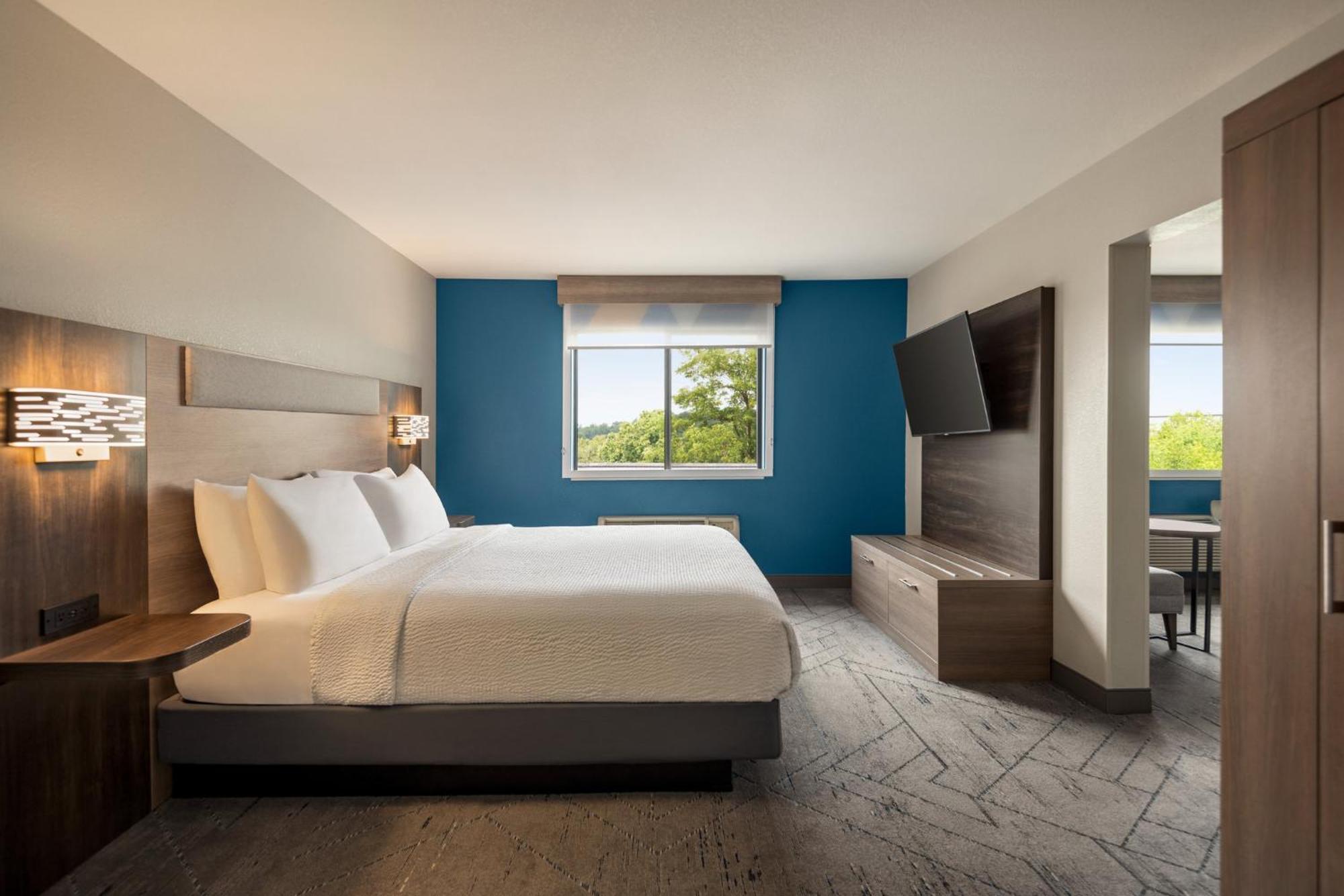 Holiday Inn Express Morgantown By Ihg Bagian luar foto