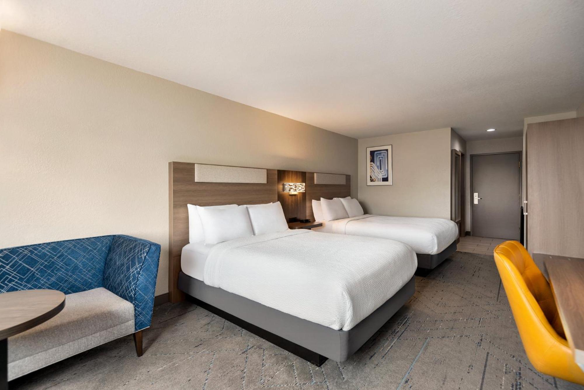 Holiday Inn Express Morgantown By Ihg Bagian luar foto