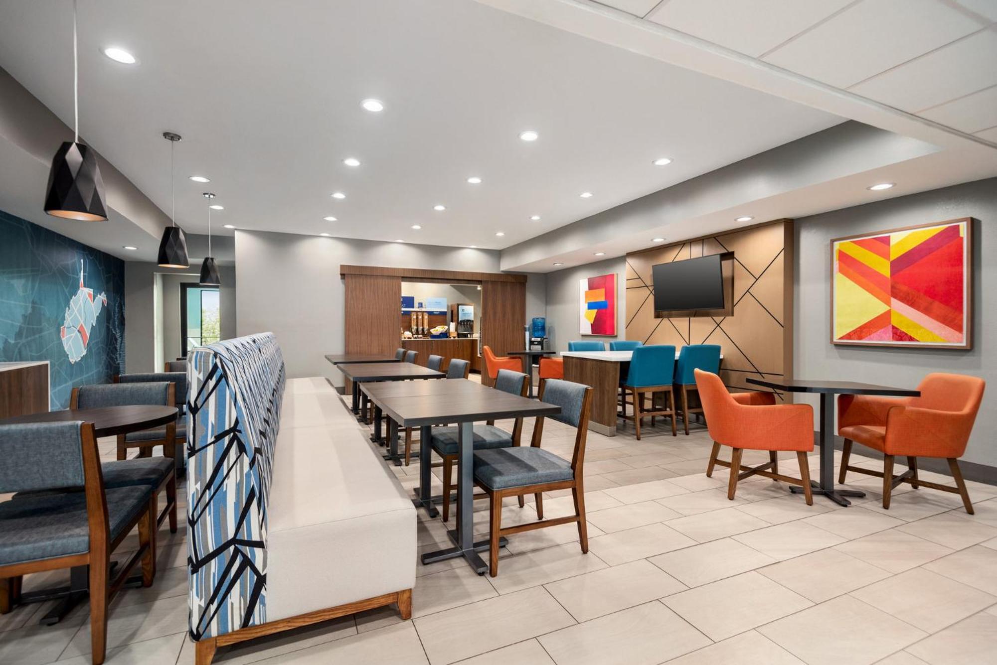 Holiday Inn Express Morgantown By Ihg Bagian luar foto