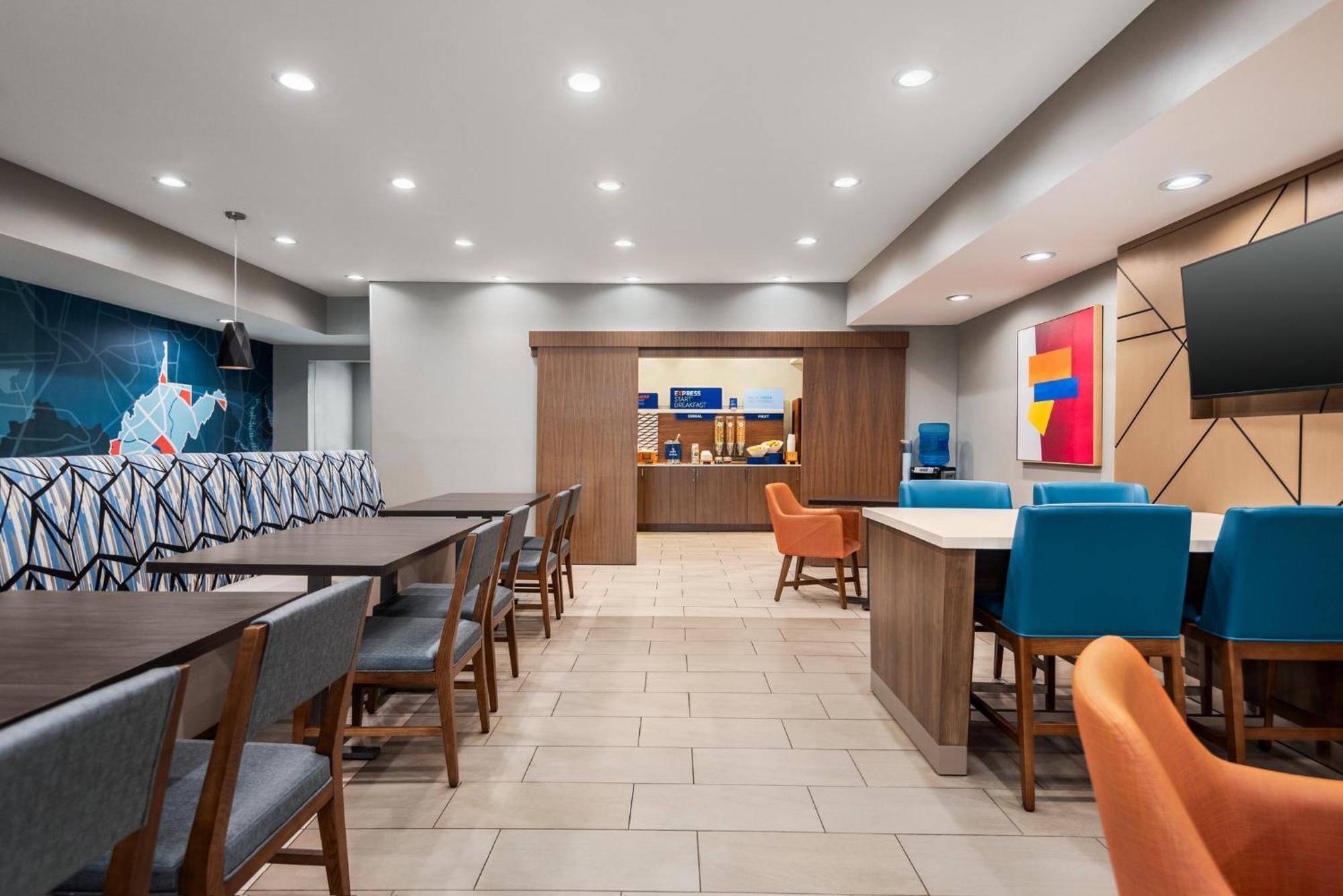Holiday Inn Express Morgantown By Ihg Bagian luar foto